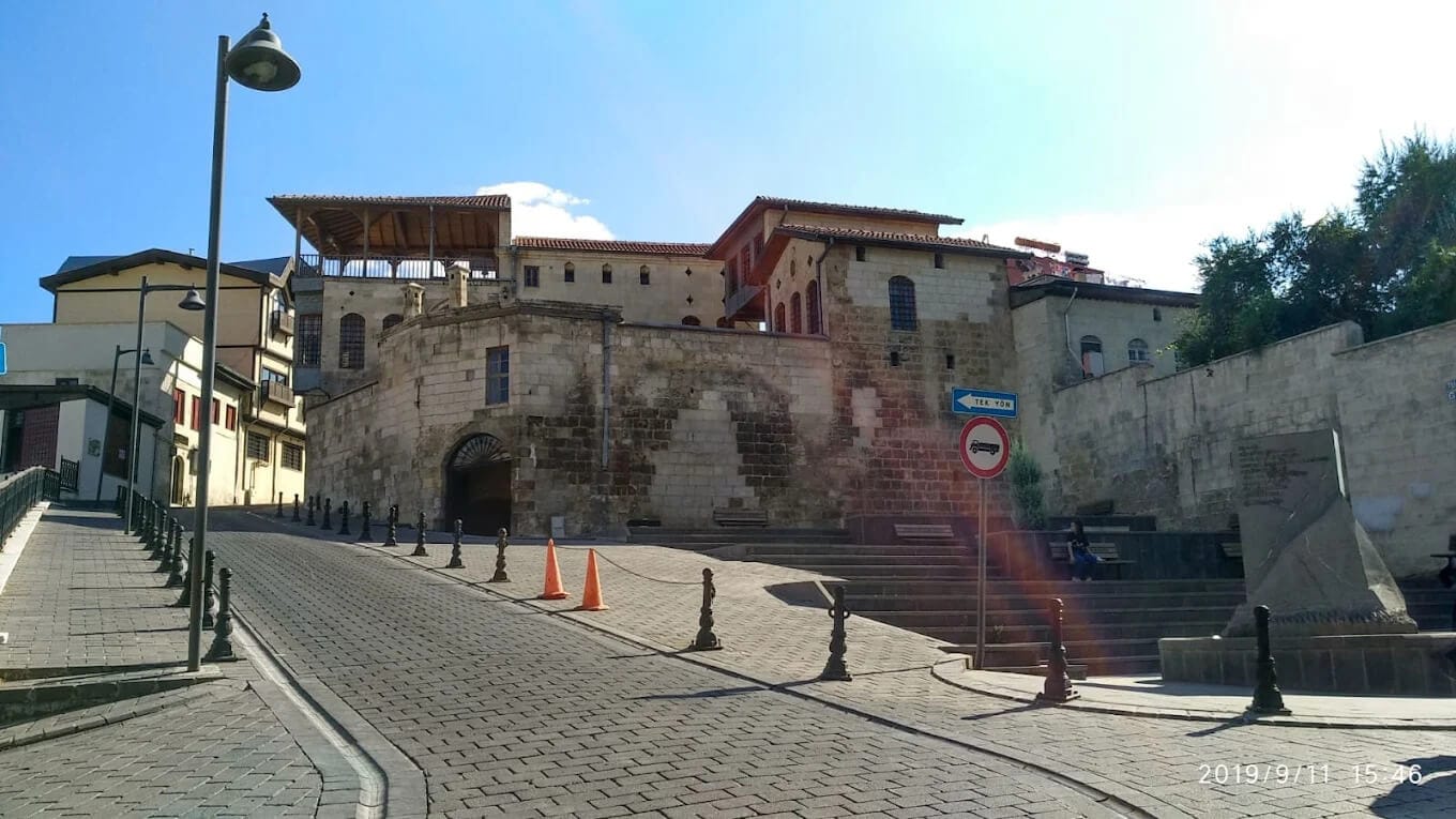 prof. dr. metin sözen eğitim ve kültür merkezi (1)